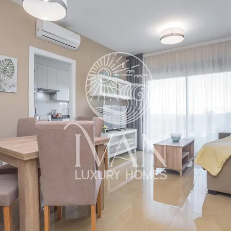 Casa Reynas Ivan Luxury Homes 4ªpta Sur 1ªlinea